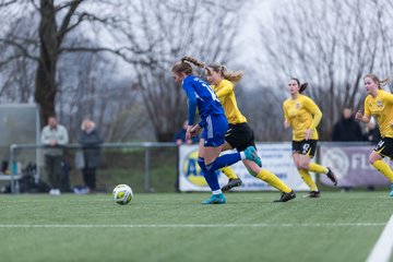 Bild 385 - F SSC Hagen Ahrensburg - SV Frisia Risum-Lindholm : Ergebnis: 1:2